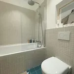 Contemporary With Heated Pool In Le Moulleau بيت للعطل *