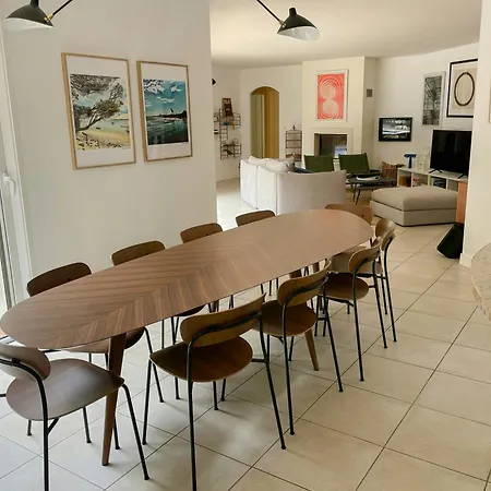 Contemporary With Heated Pool In Le Moulleau *