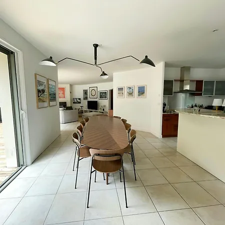 Tatil Evi Contemporary With Heated Pool In Le Moulleau
