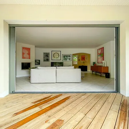 Contemporary With Heated Pool In Le Moulleau *