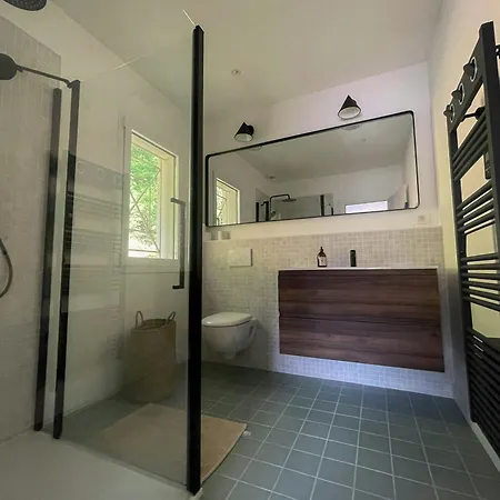 Contemporary With Heated Pool In Le Moulleau