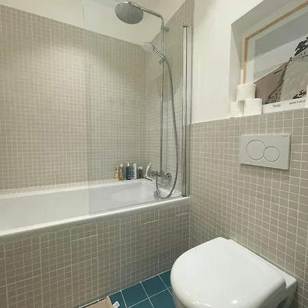 Contemporary With Heated Pool In Le Moulleau Feriehus *