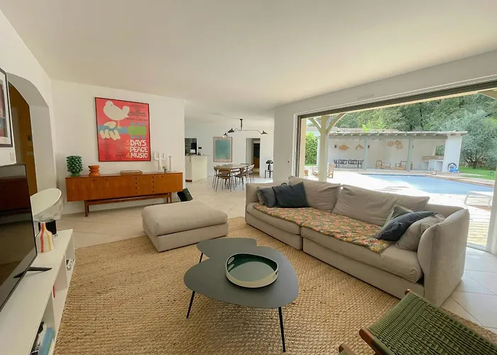 Tatil Evi Contemporary With Heated Pool In Le Moulleau