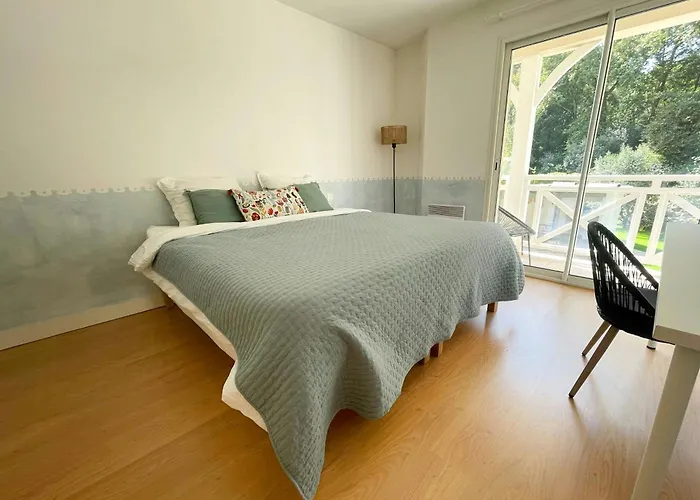 Contemporary With Heated Pool In Le Moulleau Arcachon