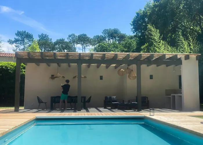 Contemporary With Heated Pool In Le Moulleau * Arcachon